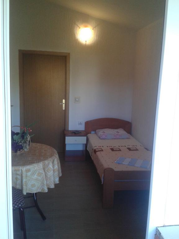 Guesthouse Lautasevic Petrovac Exterior foto