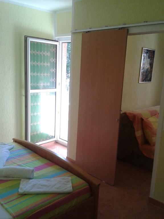 Guesthouse Lautasevic Petrovac Exterior foto